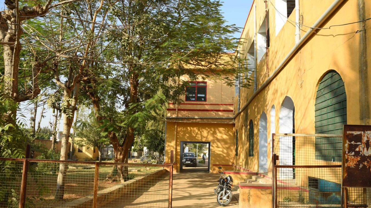 Shri Kalyan Girls College - Old building after Renovation